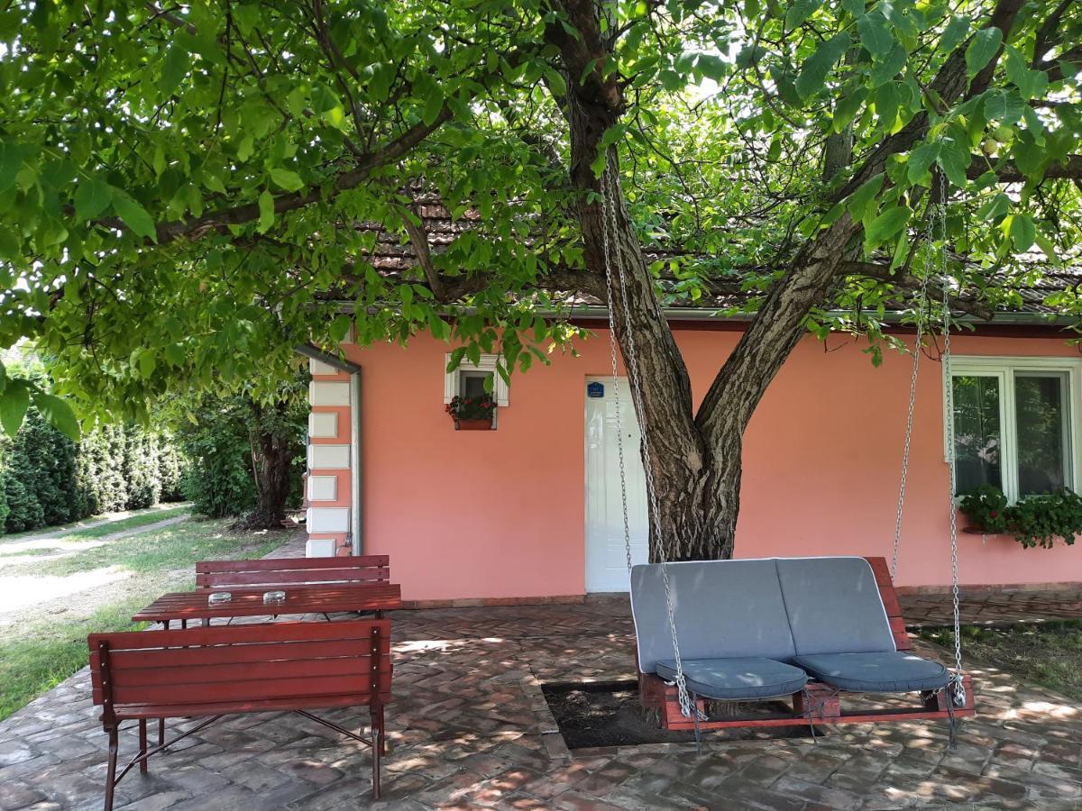 Villa Sunset Palic Exterior photo